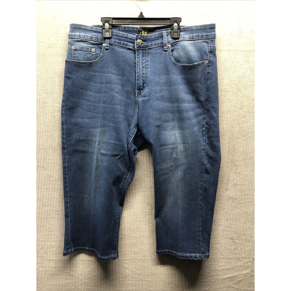 DKIN Capri Jeans Womens 18W Embroidered Pockets Plus Size Y2K Boho Denim